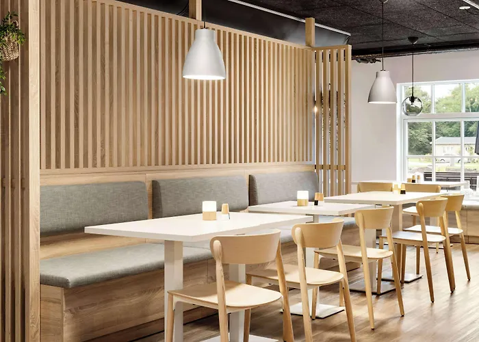 Aiden By Western Lolland